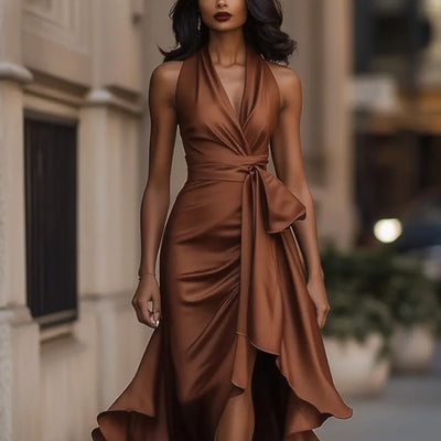 Vestido feminino elegante com decote em V e babados em corte irregular.