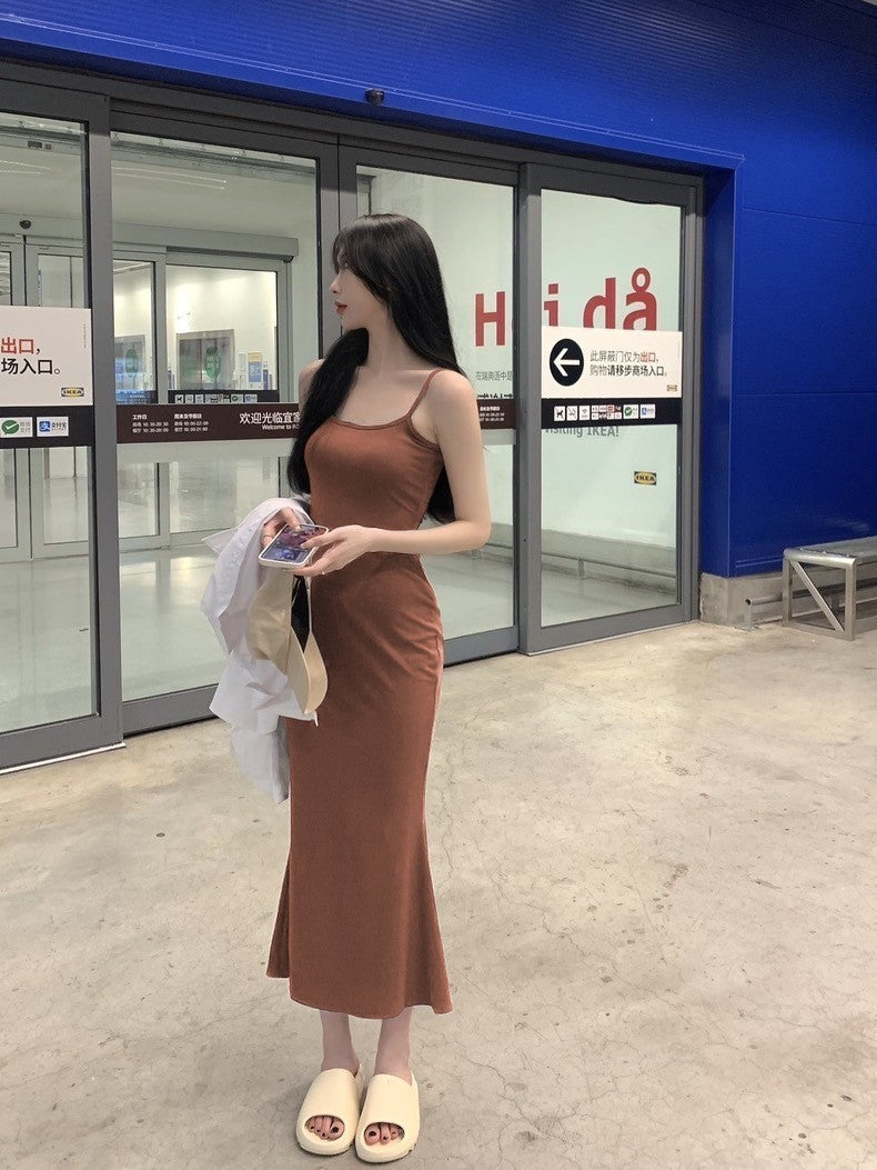 Vestido elástico feminino sem mangas com ombro vazado